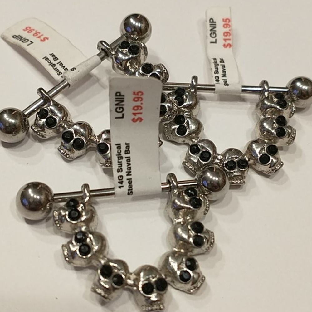 🇨🇦 Skulls Nipple Bar Body Jewelry